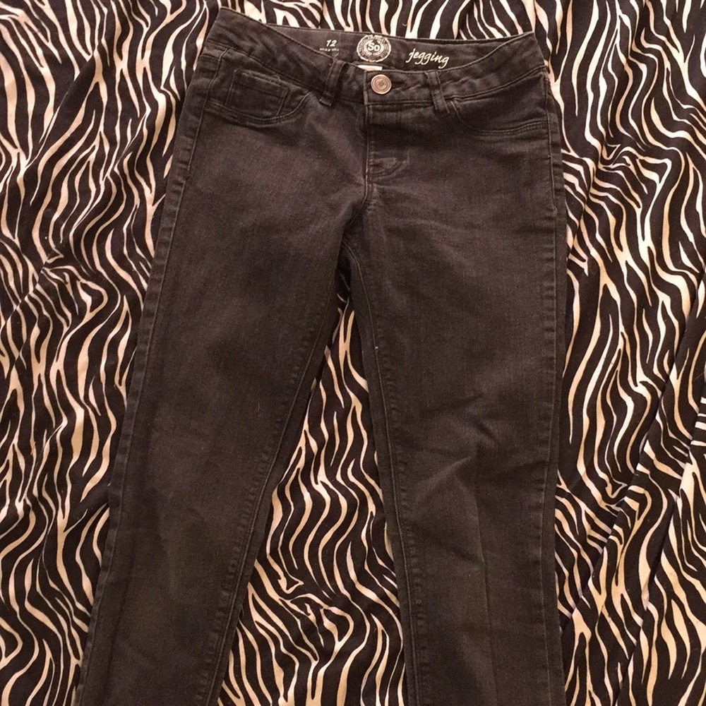 Black skinny jeans with pockets